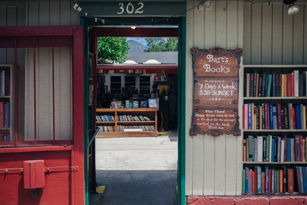 barts-bookstore-california